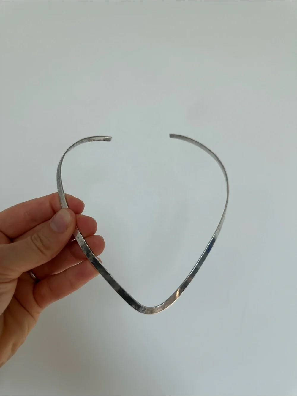 Minimalist Silver V-Shape Collar Necklace - Women Jewelry